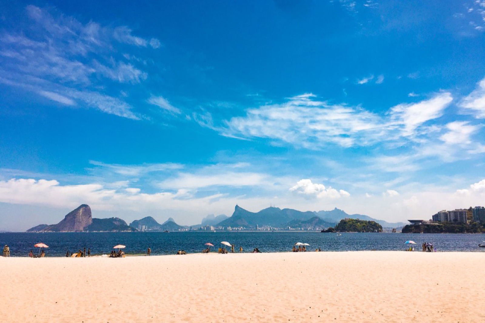 You are currently viewing Hospedagem para Offshore em Niterói: Embarque, Desembarque e Folga