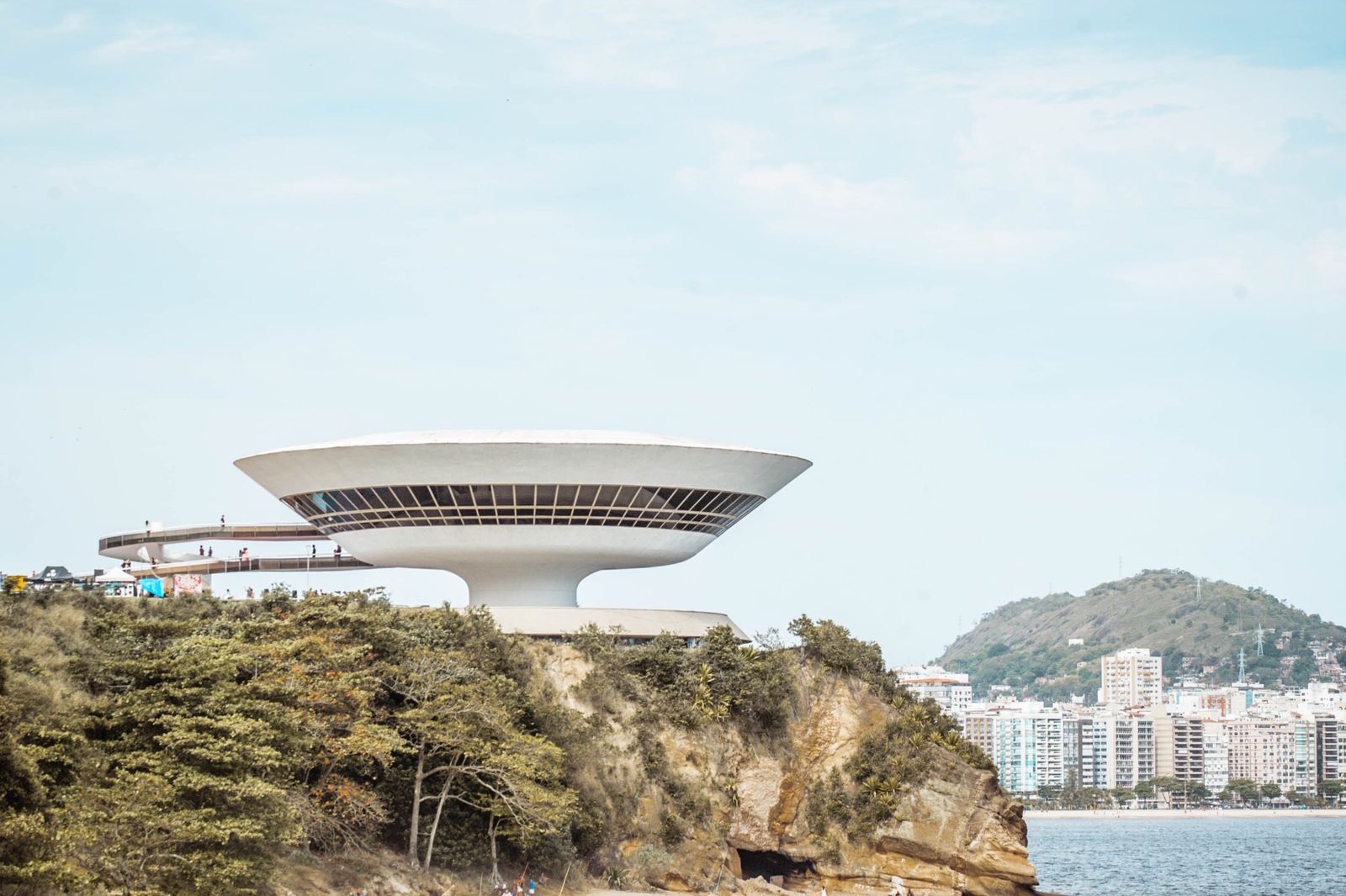You are currently viewing Hotel Perto do MAC e do Caminho Niemeyer em Niterói